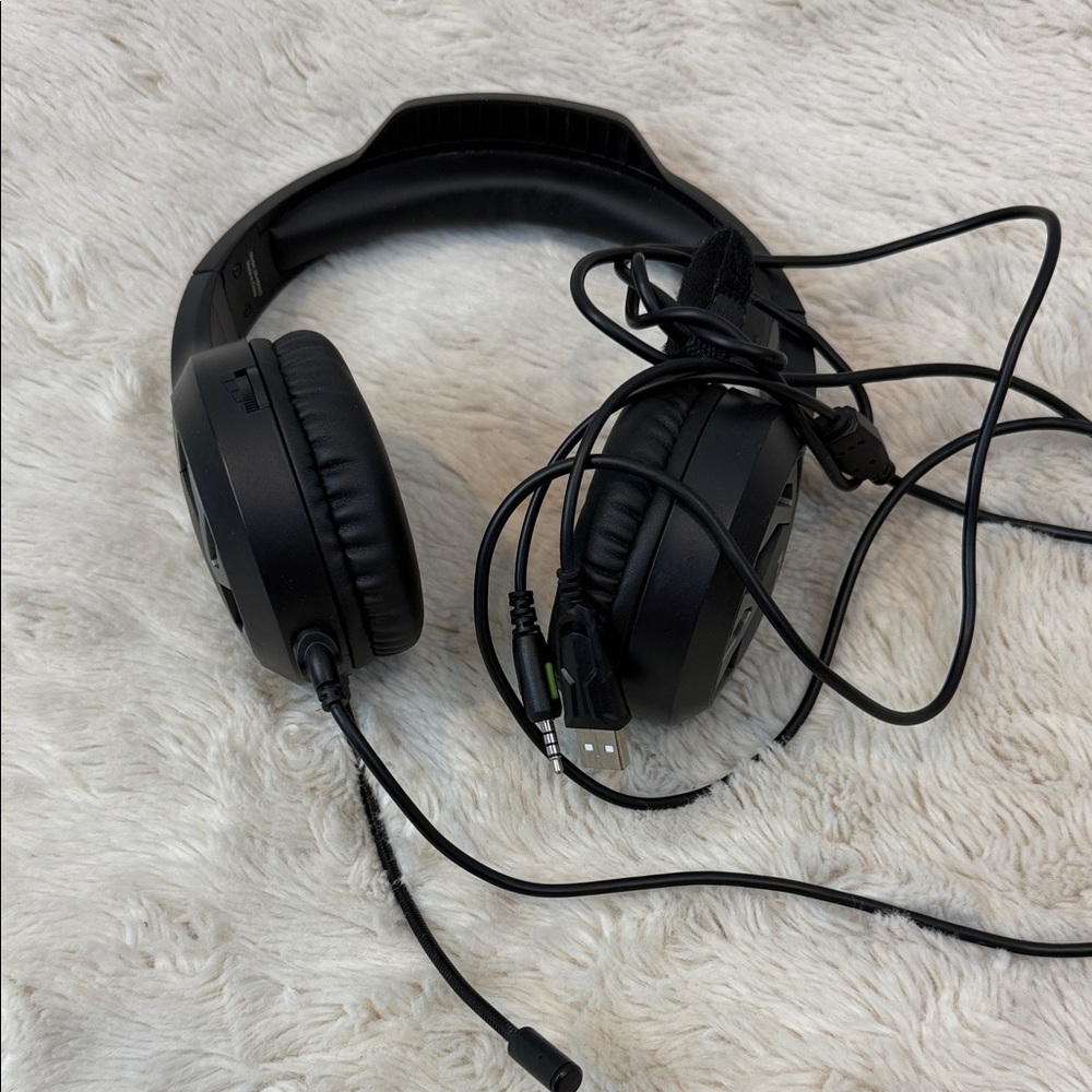 Black Over-Ear Headphones with Mic